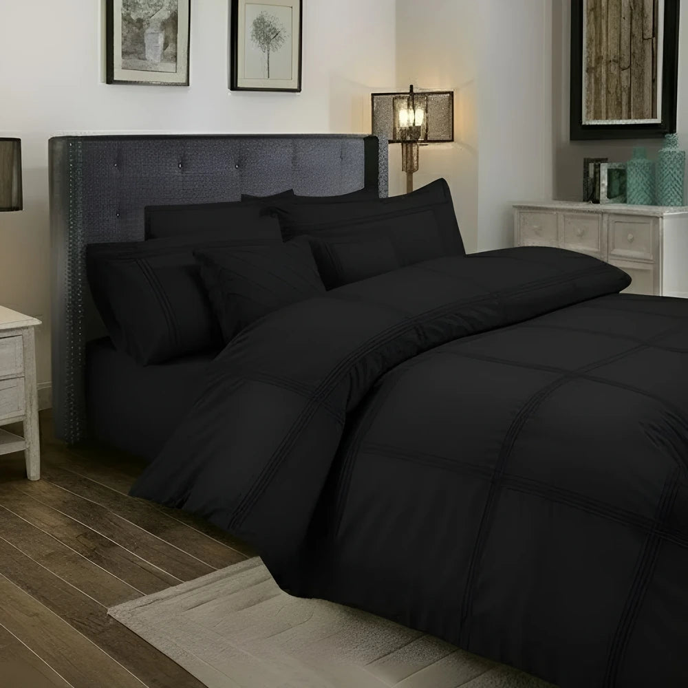Box Pleated Duvet Set - Black