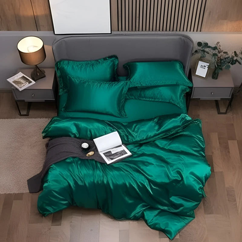 Luxurious Silk Duvet Set - Green