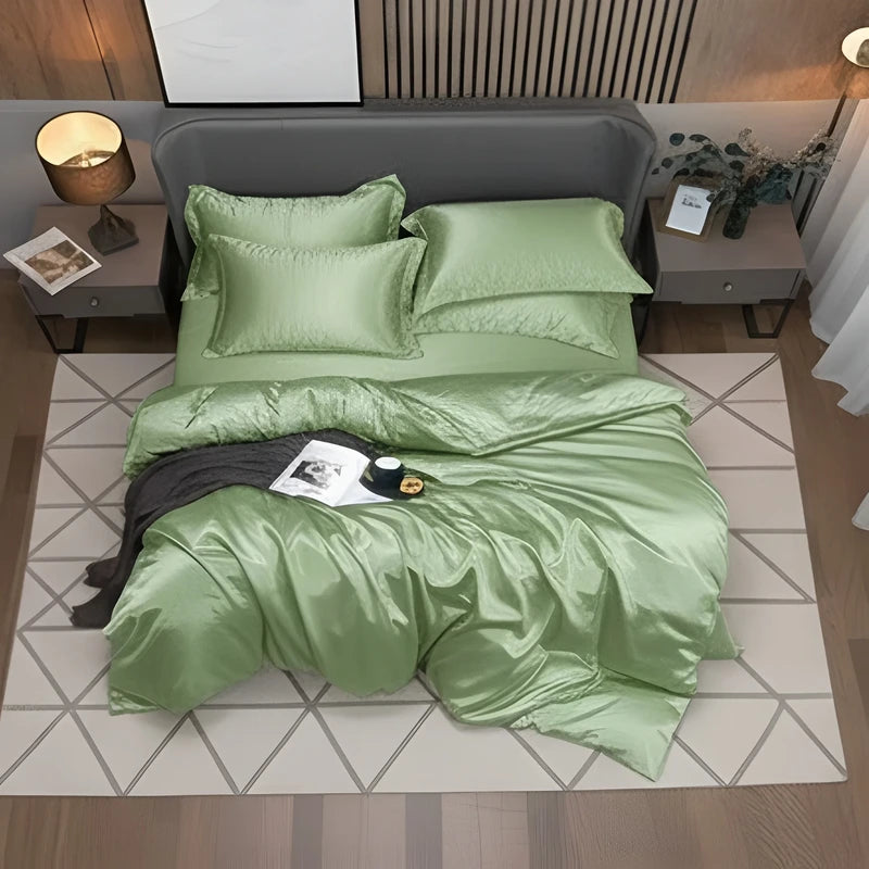 Luxurious Silk Duvet Set - Pixie Green