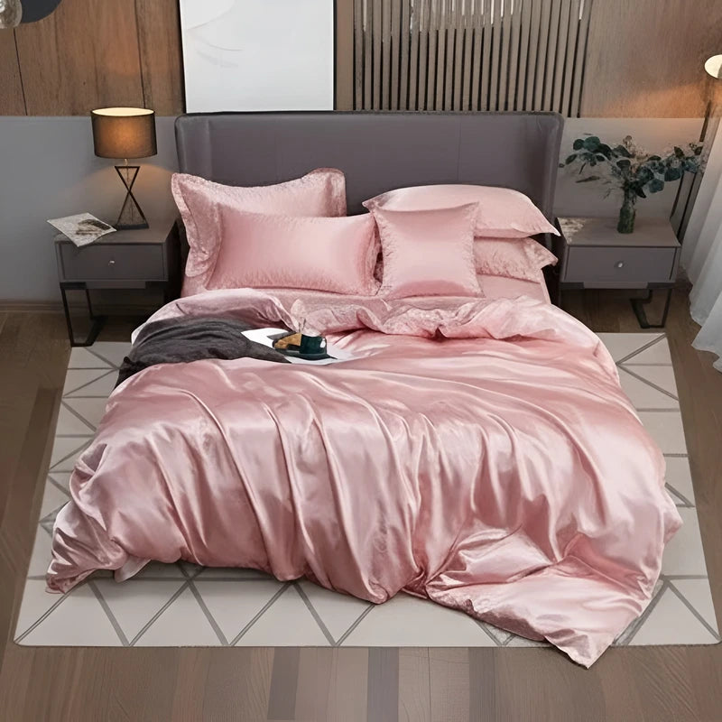 Luxurious Silk Duvet Set - Light Pink