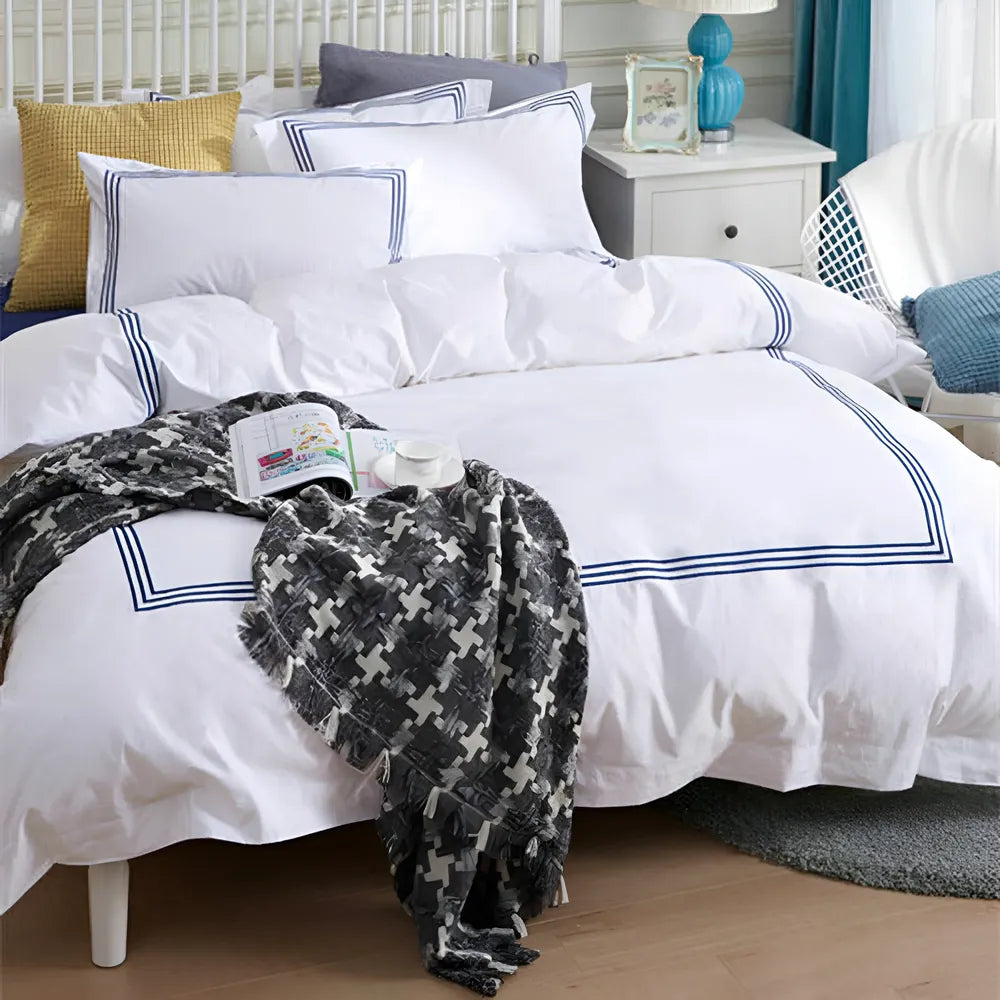 White Duvet Set With Blue Triple Baratta Stitch