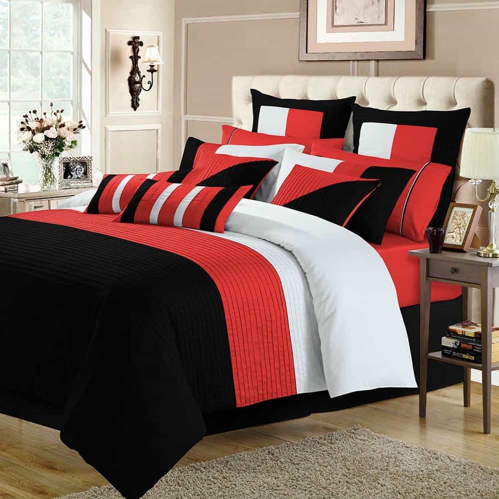 Embellish Pleated Duvet Set - Black & Red