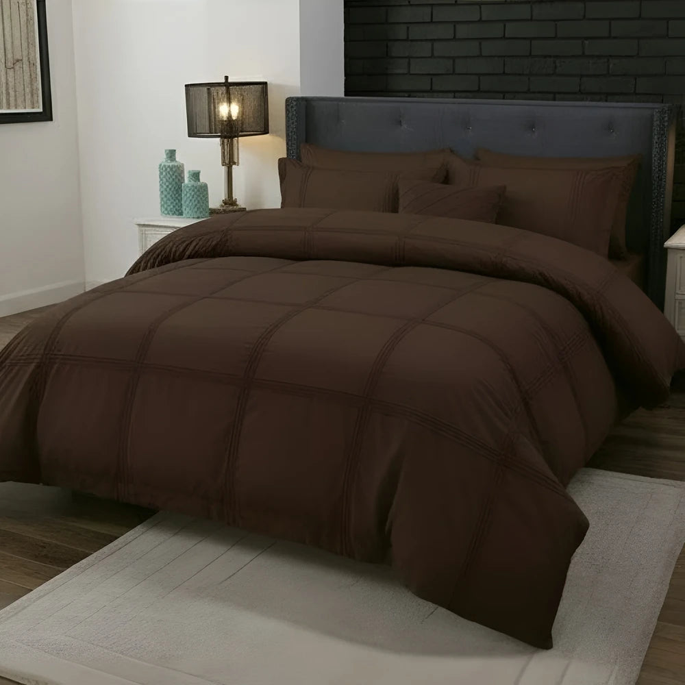 Box Pleated Duvet Set - Brown
