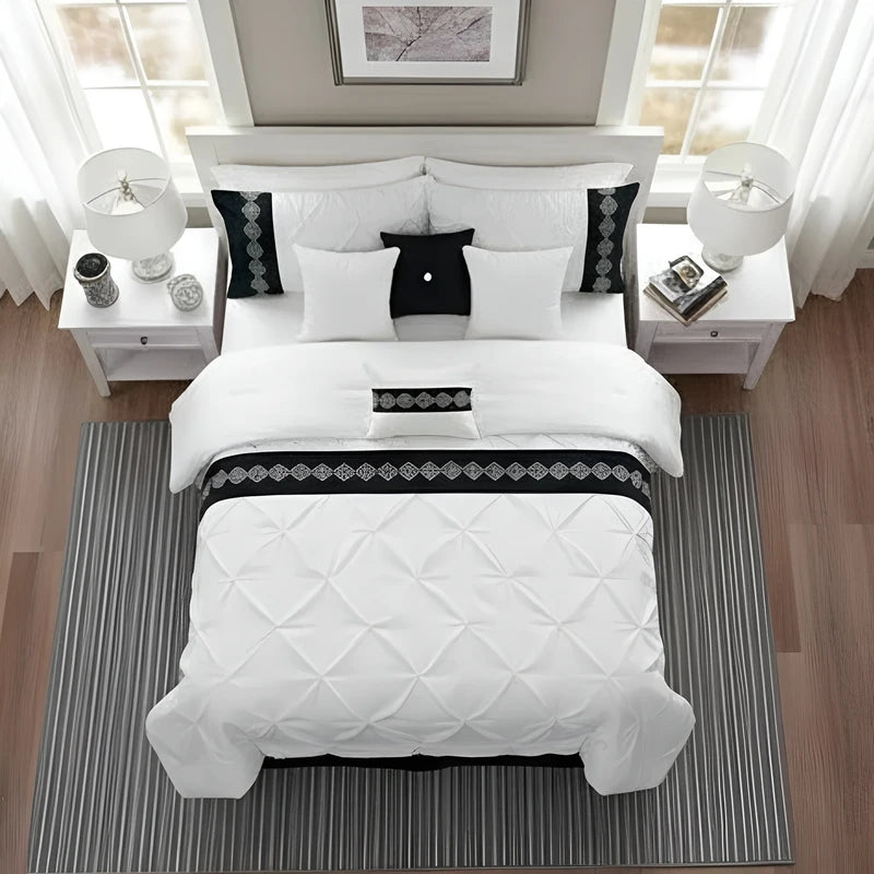 Embroidered Pintuck Duvet Set - White