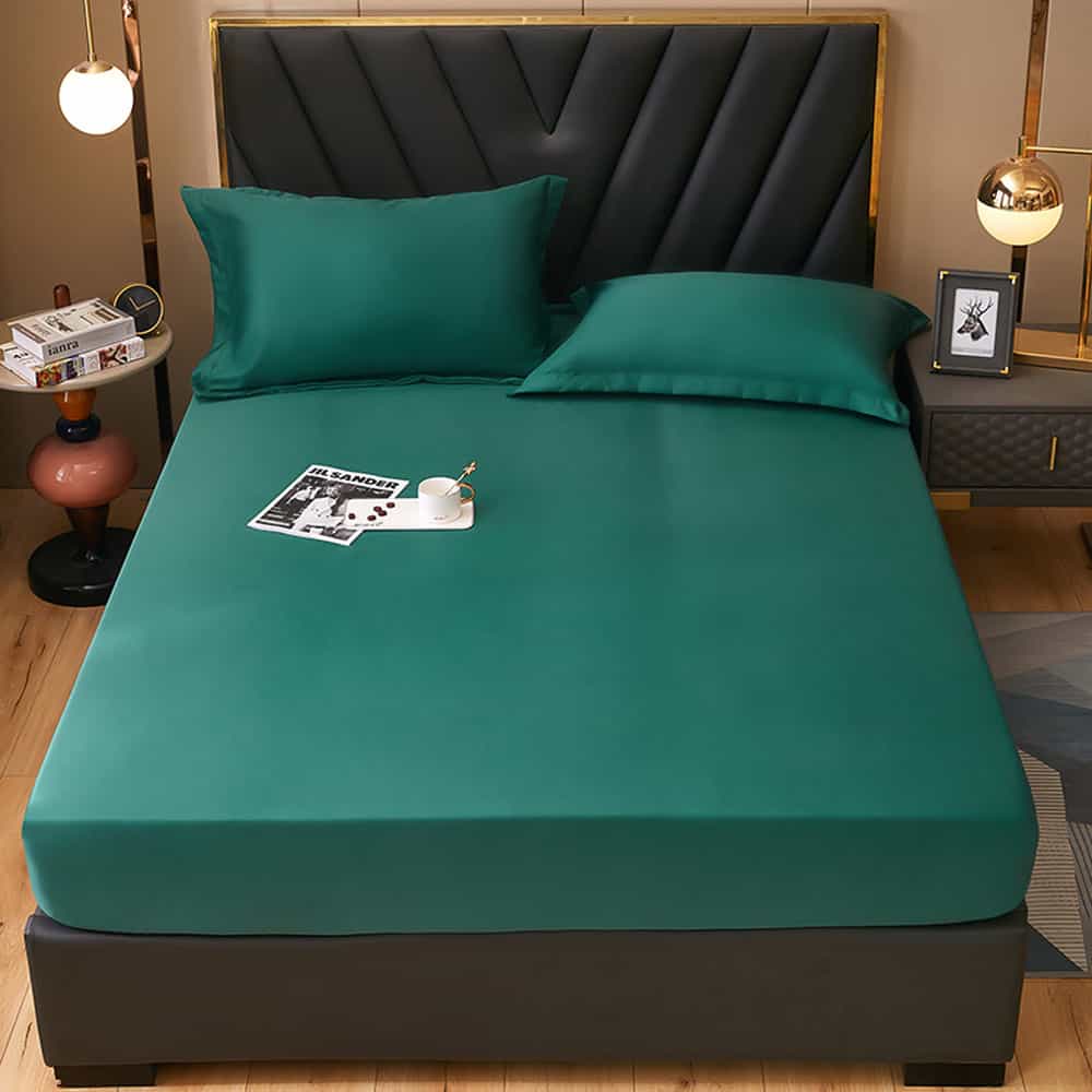 Rich Cotton Fitted Sheet with Pillow covers - Green