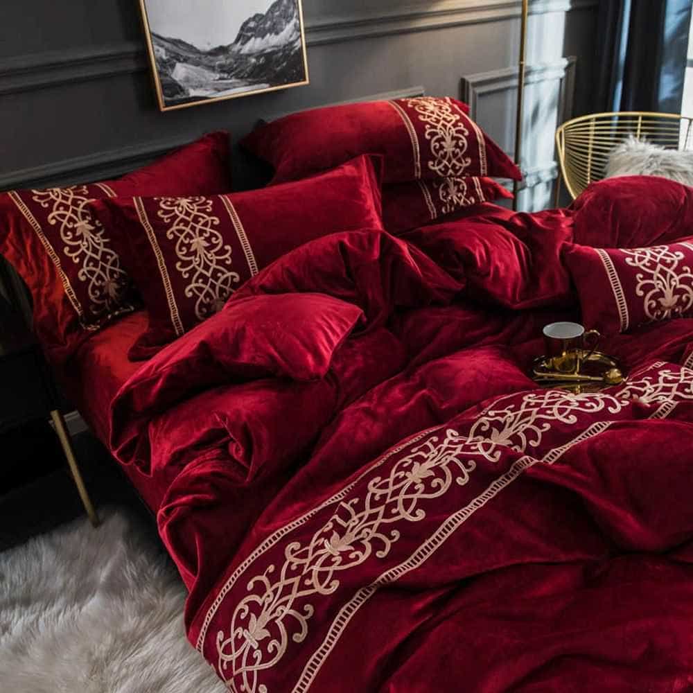 Velvet Embroidered Duvet Set - Red