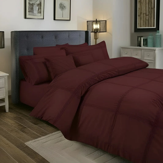 Box Pleated Duvet Set - Maroon
