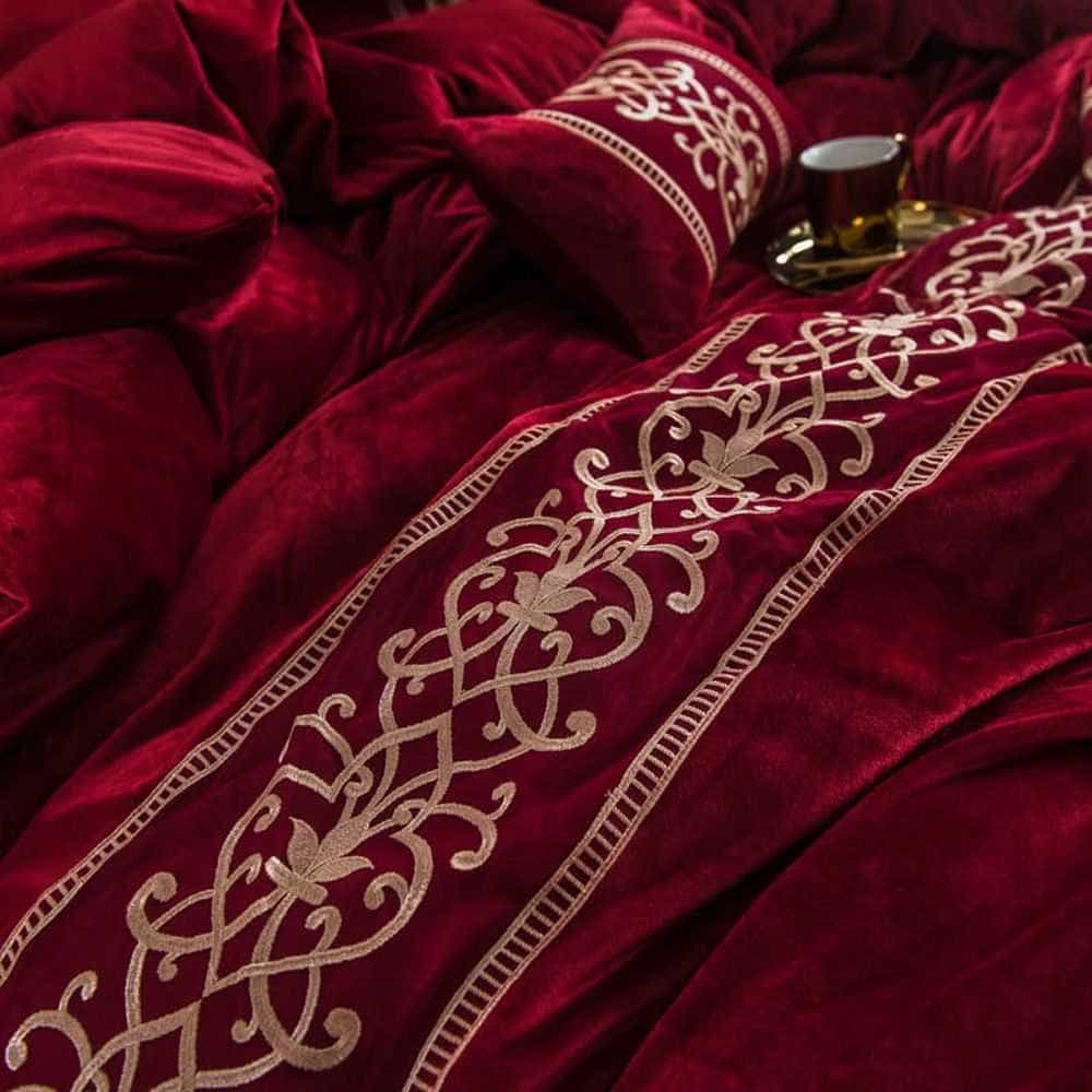 Velvet Embroidered Duvet Set - Red