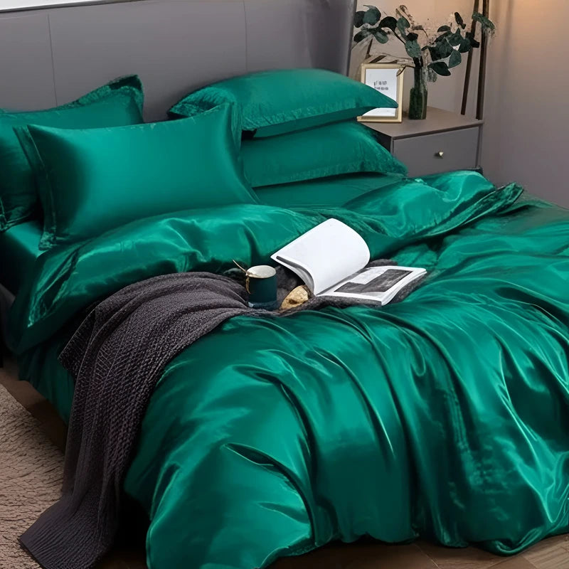 Luxurious Silk Duvet Set - Green