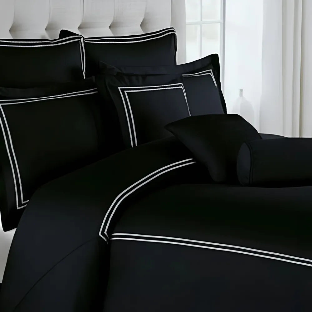 Black Duvet Set With White Double Baratta Stitch