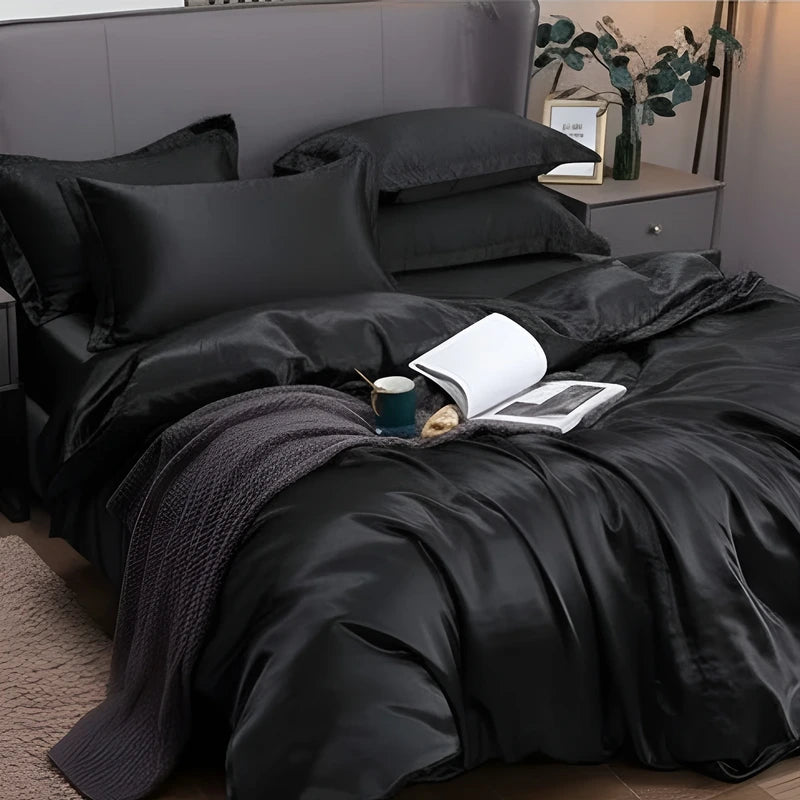 Luxurious Silk Duvet Set - Black