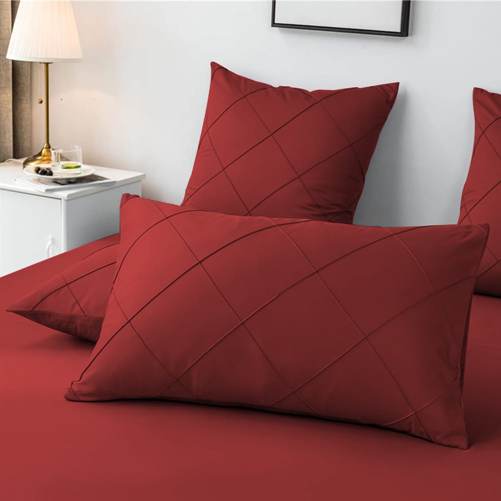 Cross Pleated Duvet Set - Maroon