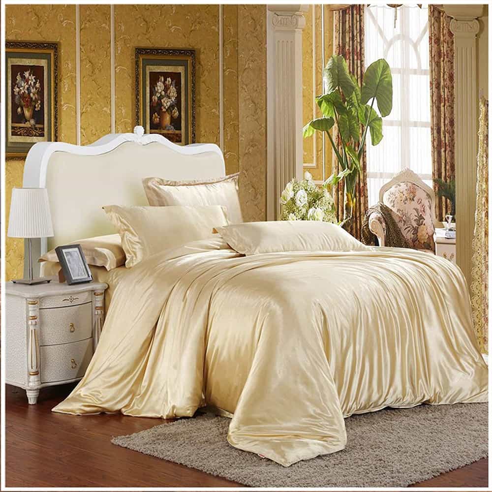 Luxurious Silk Duvet Set - Cream