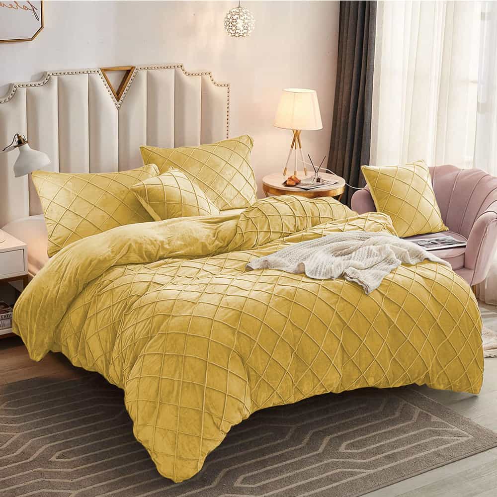 Velvet Cross Pleated Duvet Set - Golden