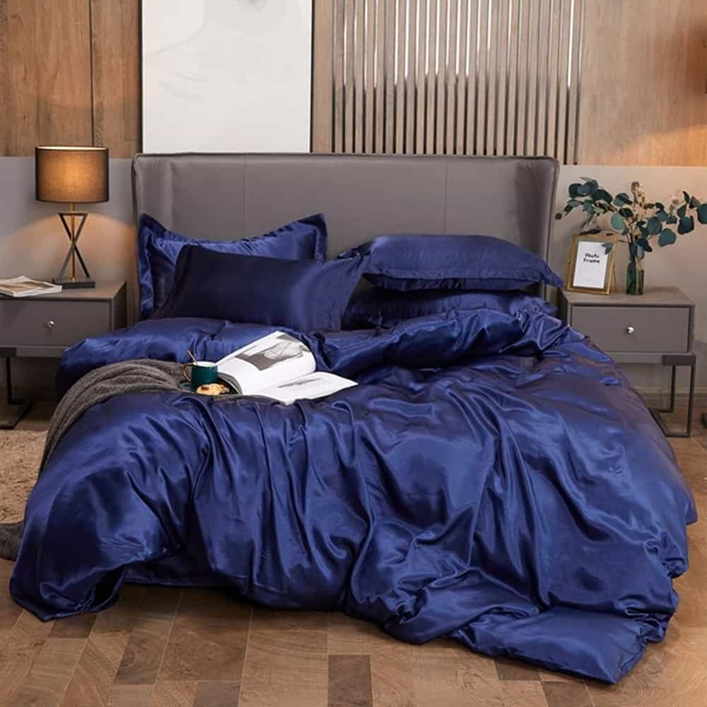 Luxurious Silk Duvet Set - Navy Blue