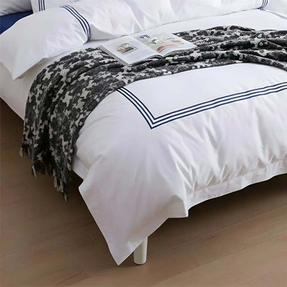 White Duvet Set With Blue Triple Baratta Stitch