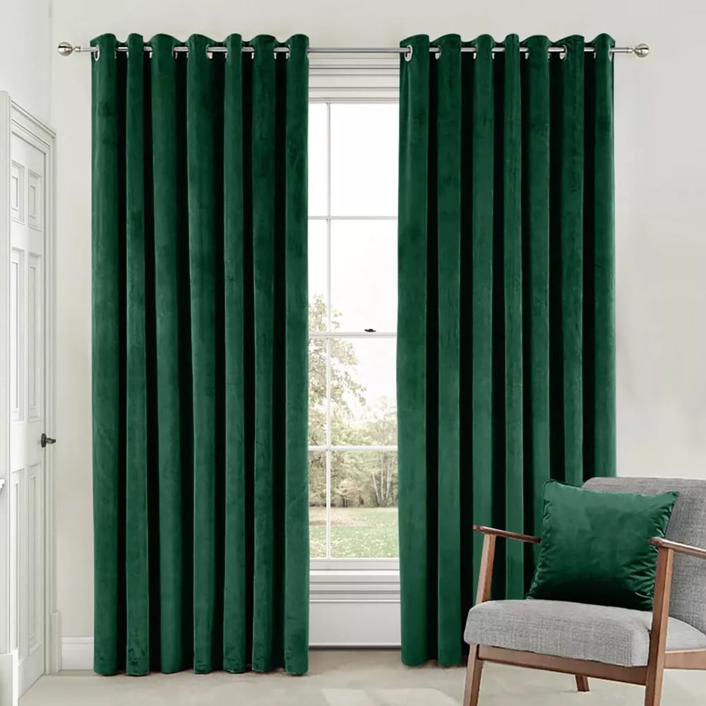 2 Pieces Plain Dyed Velvet Eyelet Curtains - Green